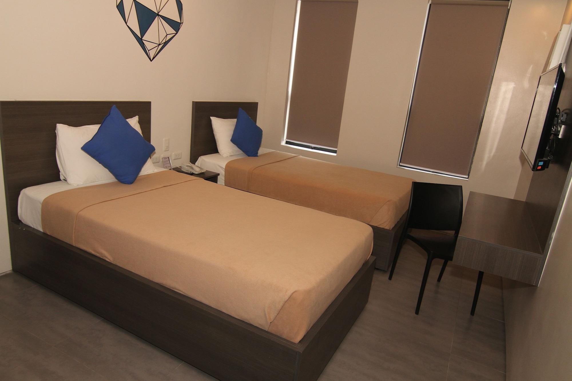 Mabolo Royal Hotel Себу Экстерьер фото