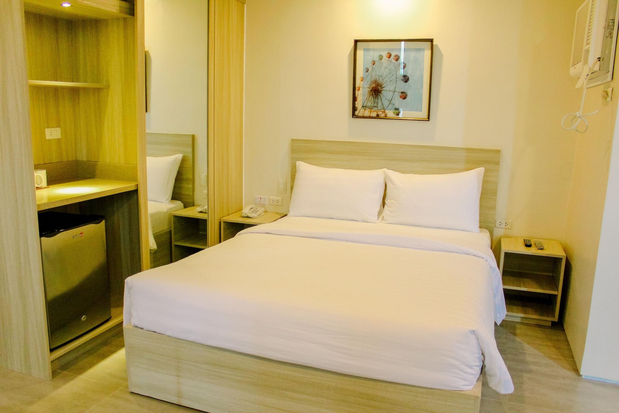 Mabolo Royal Hotel Себу Экстерьер фото
