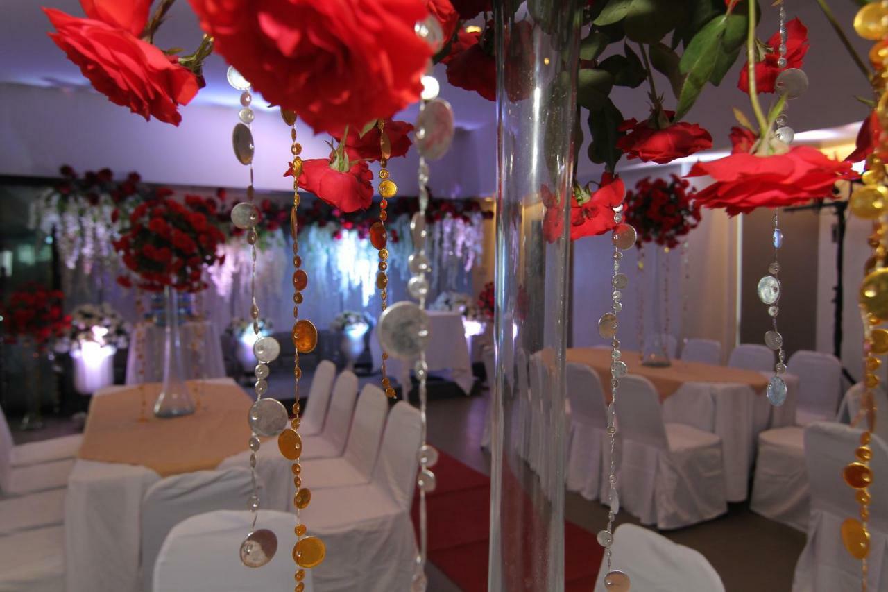Mabolo Royal Hotel Себу Экстерьер фото